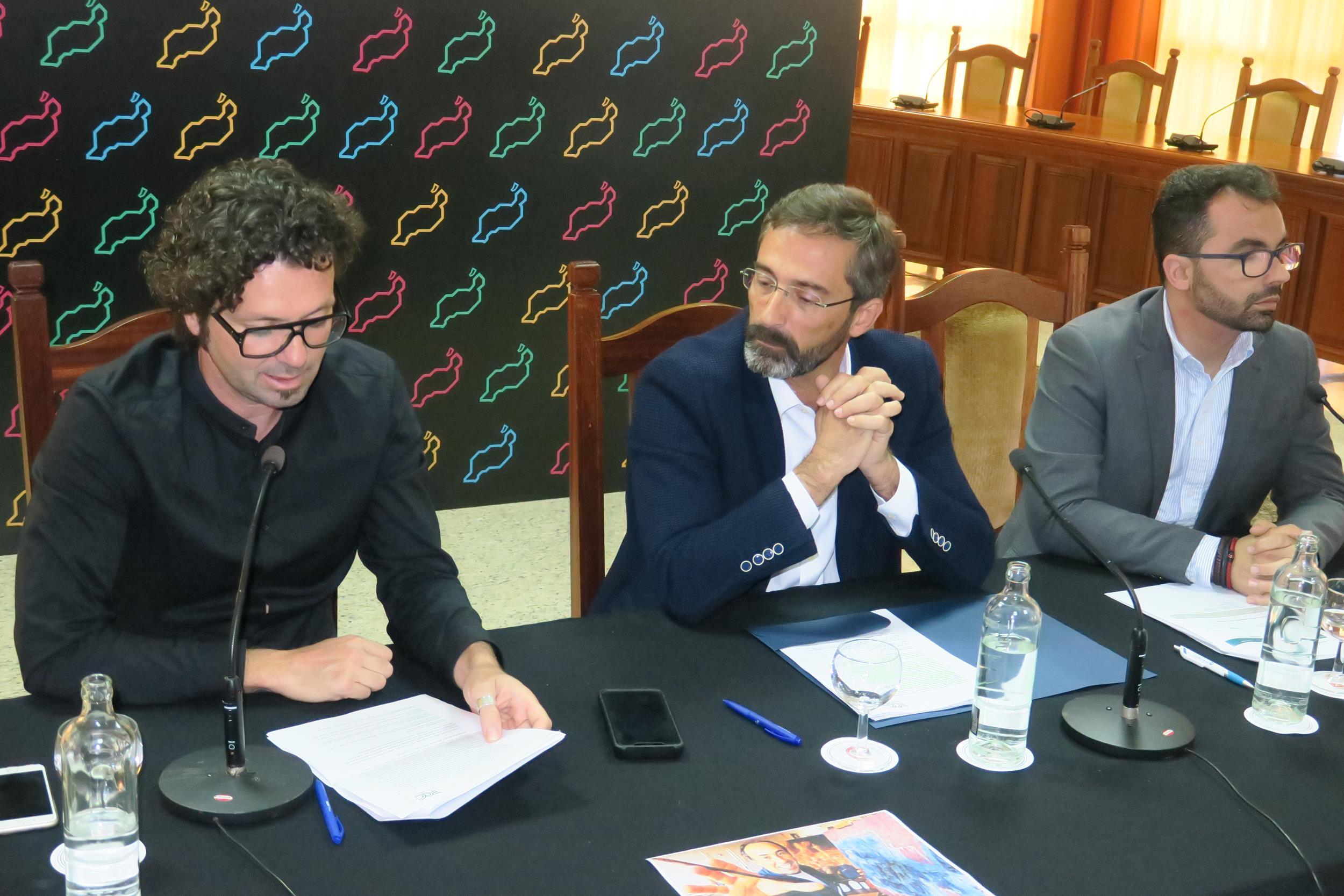 Presentación de las propuestas ciudadanas, de edición, artes escénicas y exposiciones organizadas por el Cabildo de Lanzarote